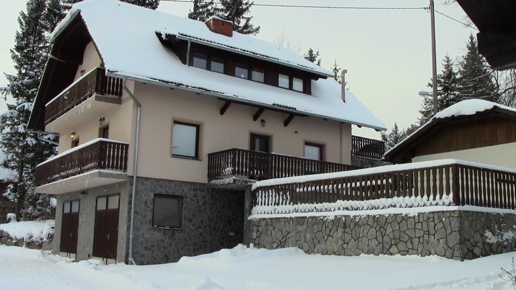Tourist Farm Pacnik Hotel Resnik Buitenkant foto